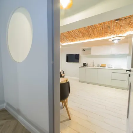 M5 Main Square Stylish One Bedroom