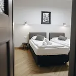M5 Main Square Stylish One Bedroom Apartman *
