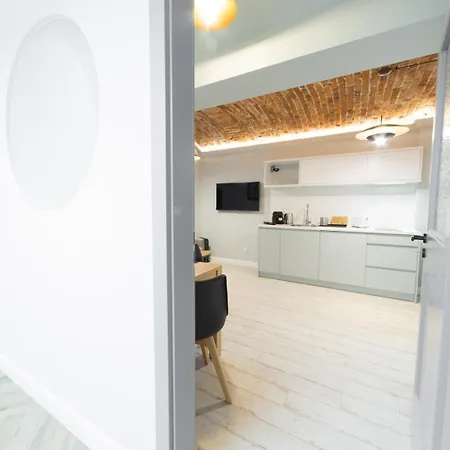 M5 Main Square Stylish One Bedroom