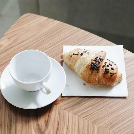 M5 Main Square Stylish One Bedroom Apartment Krakau